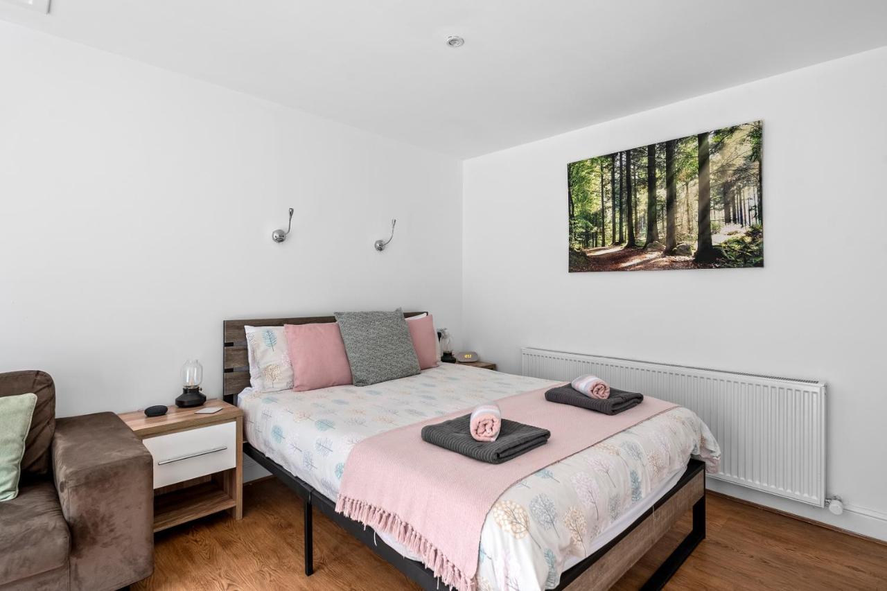 Number 2, Lytton Tree Lodge, Reydon, Southwold Kültér fotó